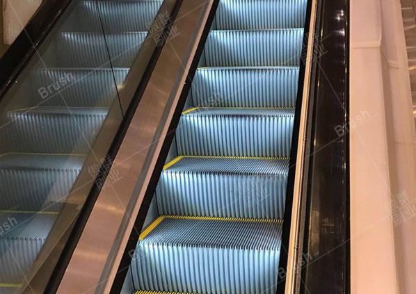 Why Does Escalator Have Brush